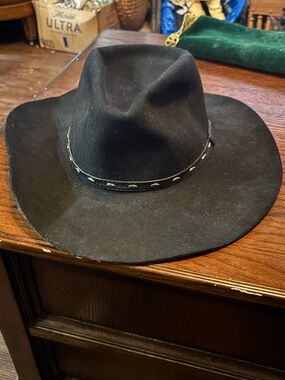Resistol Classic Black Felt Cowboy Hat with Decorative Band 7 1/4